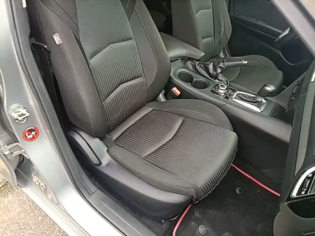 Mazda 3 Axela — миниатюра 25
