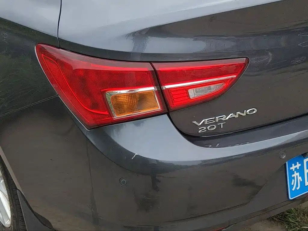 Buick Verano — миниатюра 5