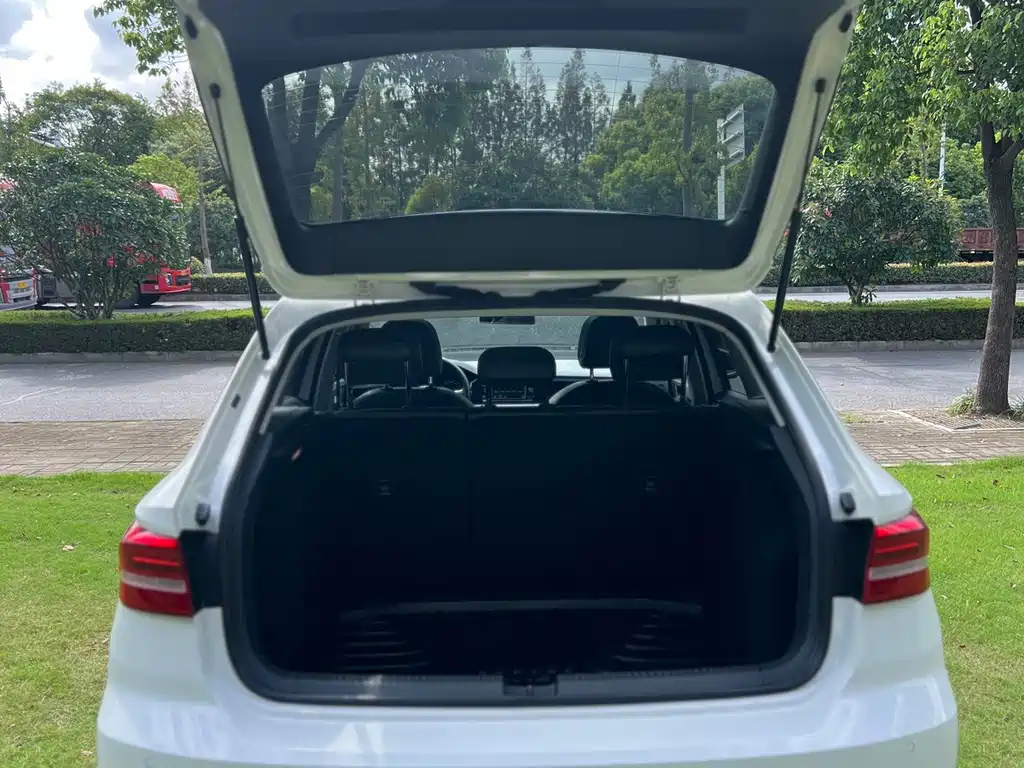 Volkswagen Lavida — миниатюра 18