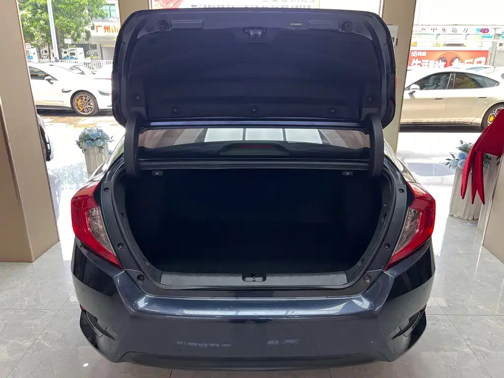 Honda Civic — миниатюра 24