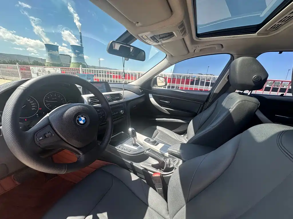 BMW 3 Series — миниатюра 13