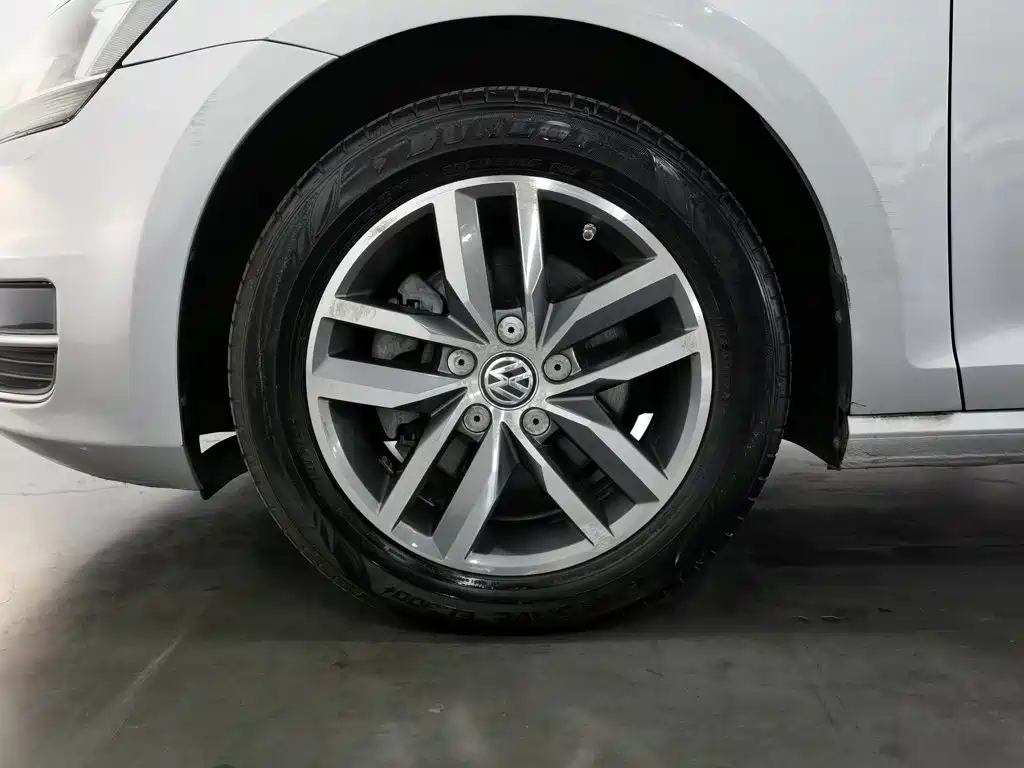 Volkswagen Golf — миниатюра 17