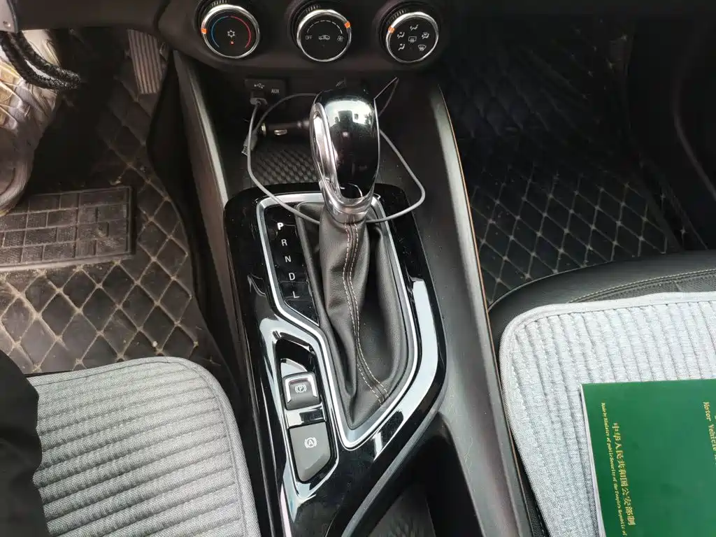 Buick Verano — миниатюра 10