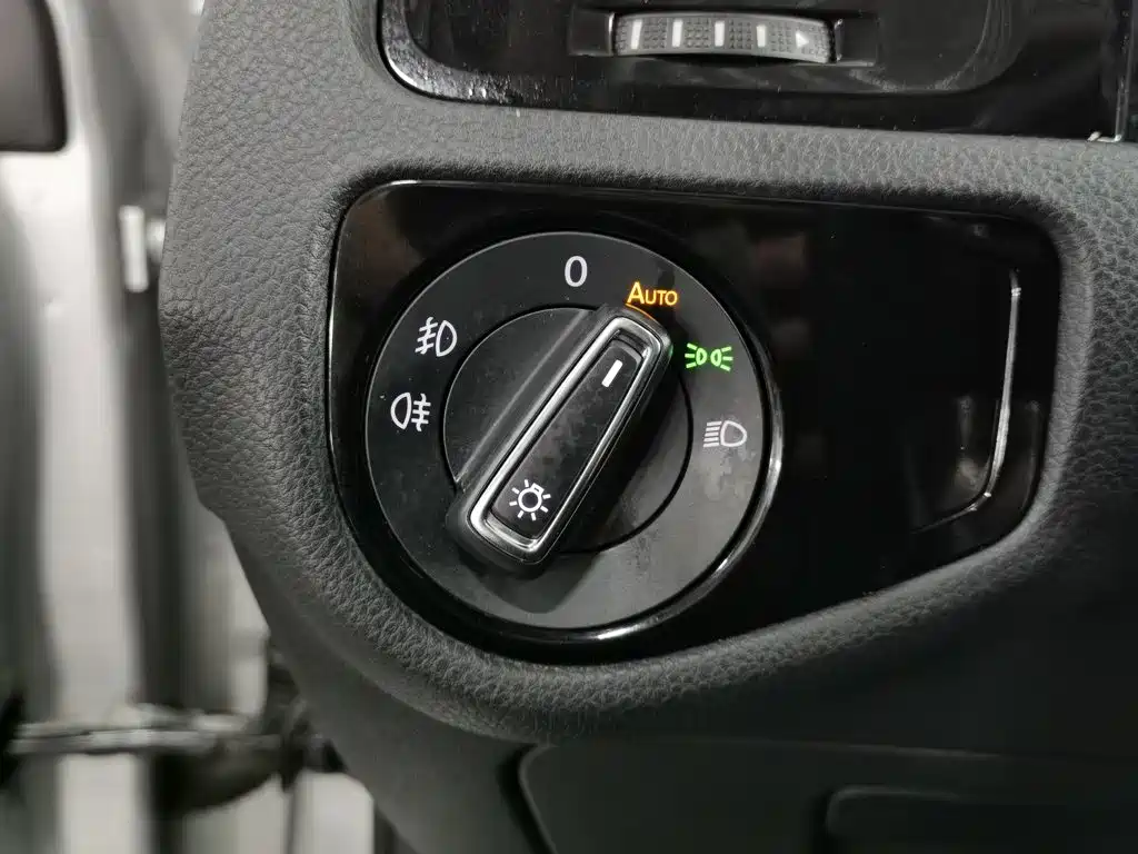 Volkswagen Golf — миниатюра 21
