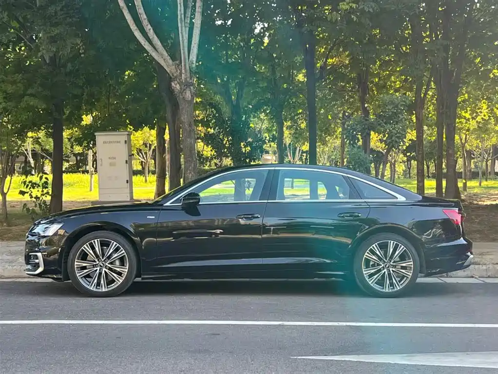 Audi A6L 2026 45 TFSI quattro