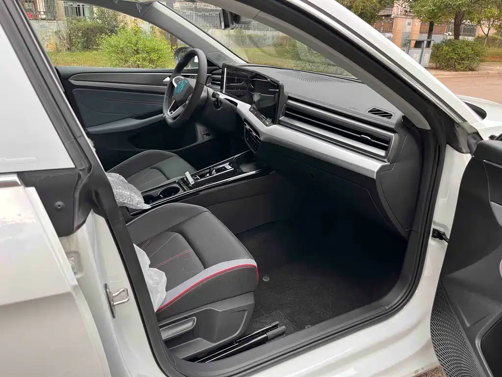 Volkswagen Lamando — миниатюра 17