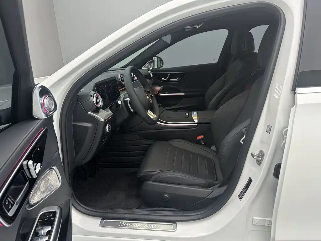 Mercedes-Benz C-Class — миниатюра 15