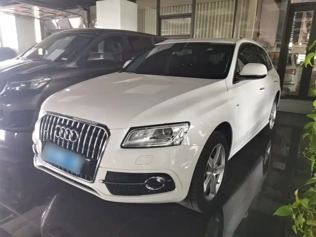 Купить Audi Q5