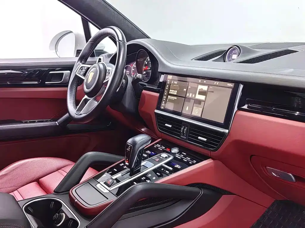 Porsche Cayenne — миниатюра 9