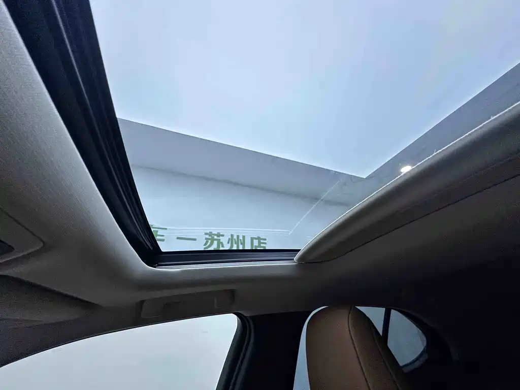 Lexus UX New Energy — миниатюра 13