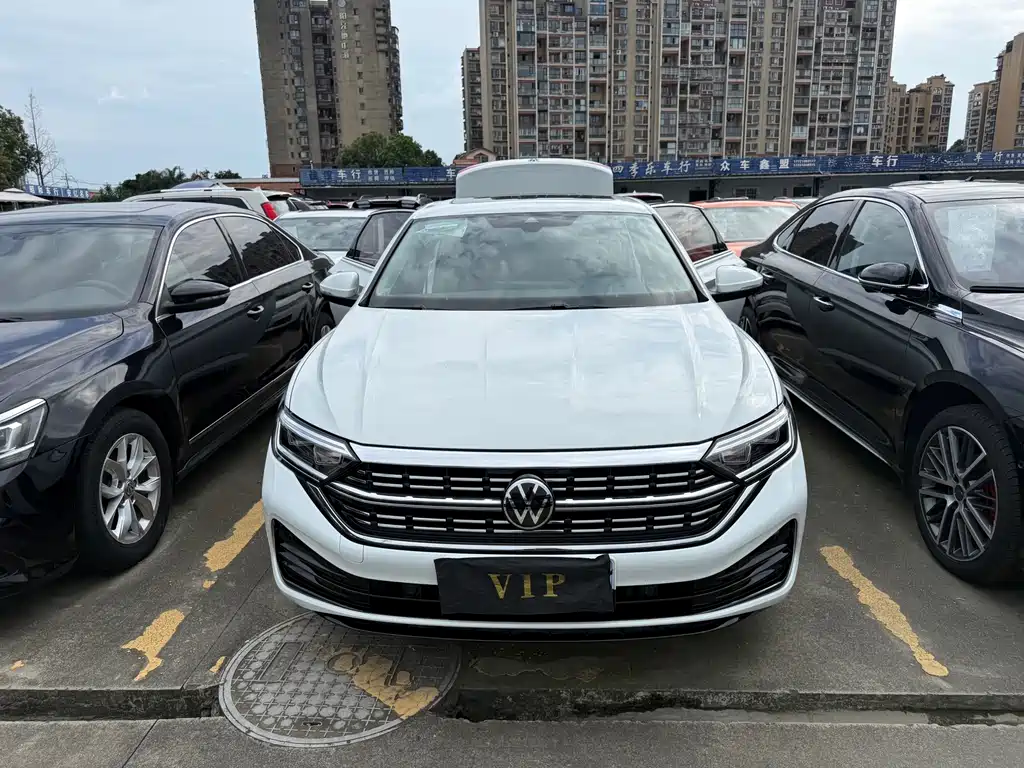 Volkswagen Sagitar — миниатюра 3