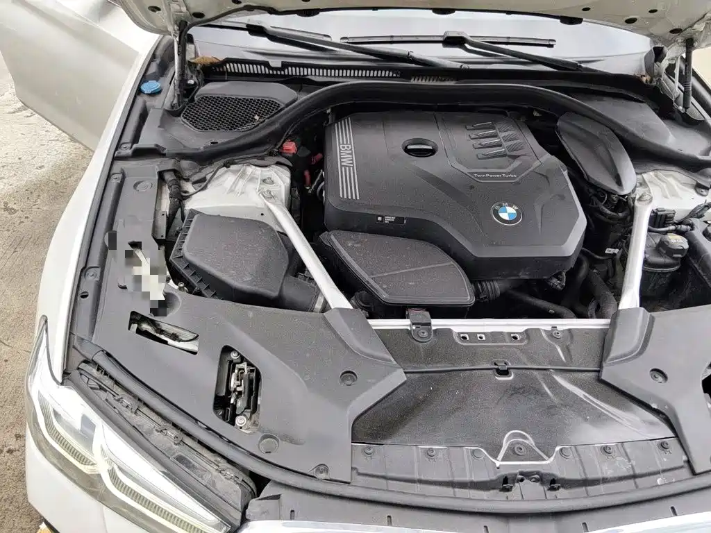 BMW 5 Series — миниатюра 21