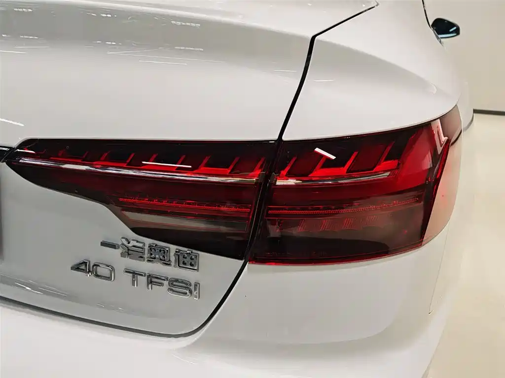 Audi A4L — миниатюра 8