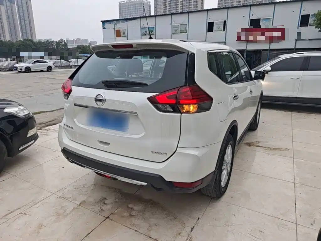 Nissan X-Trail — миниатюра 7