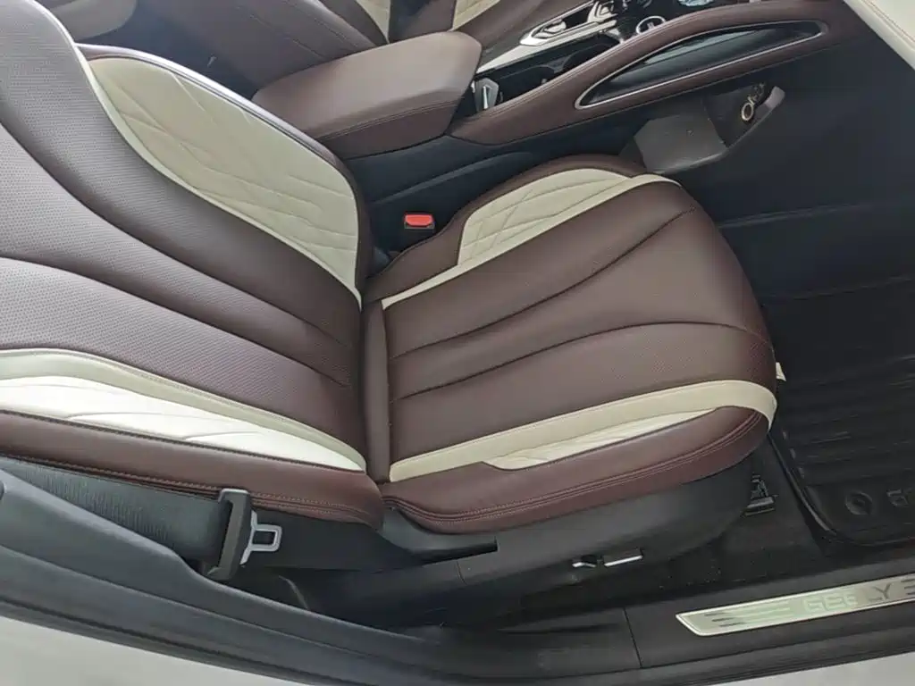 Geely Xingyue L — миниатюра 25