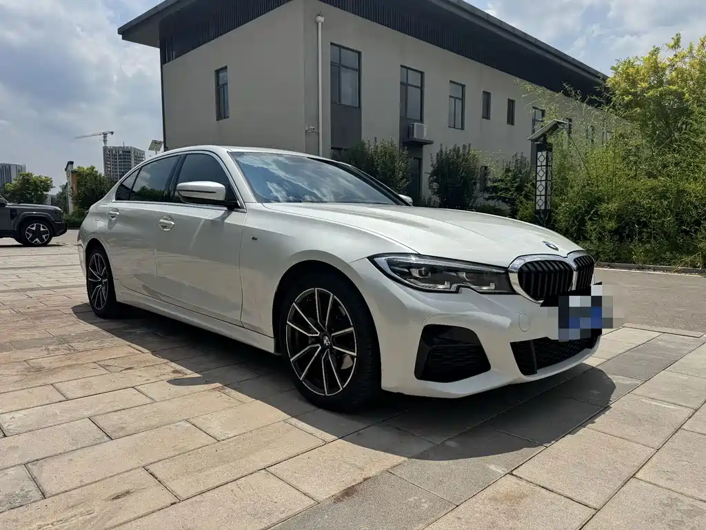 BMW 3 Series — миниатюра 3