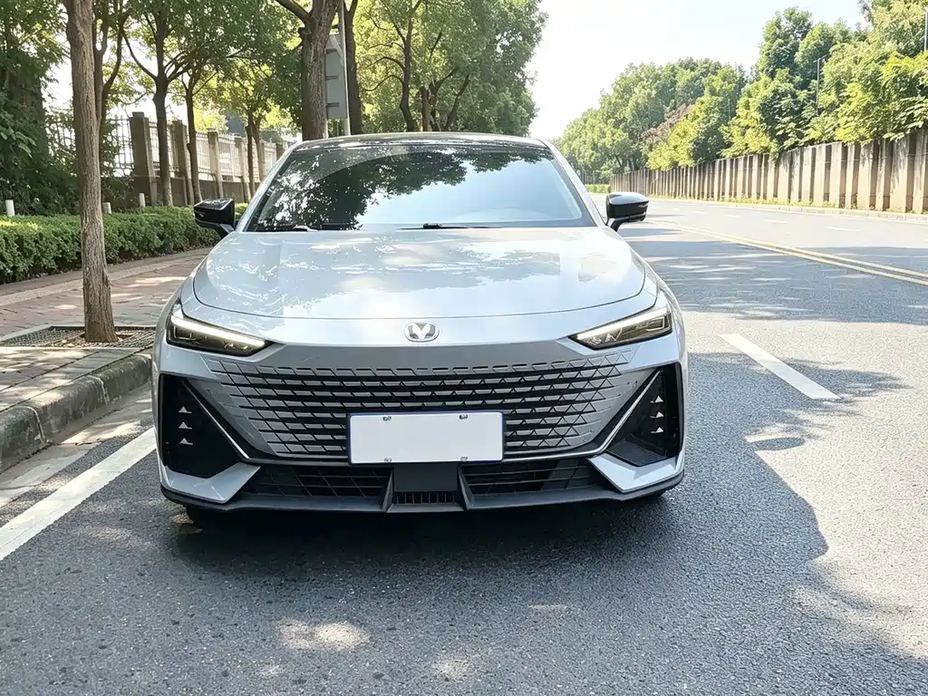 Changan UNI-V — миниатюра 2