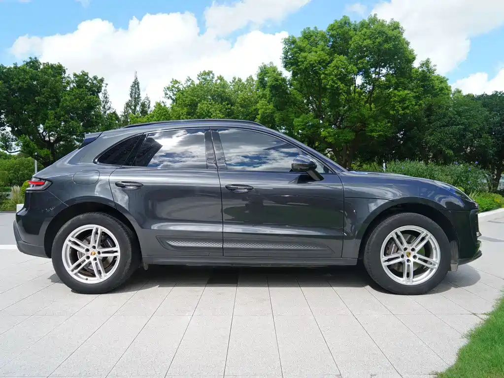 Porsche Macan — миниатюра 5