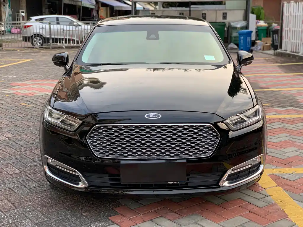 Ford Taurus — миниатюра 3
