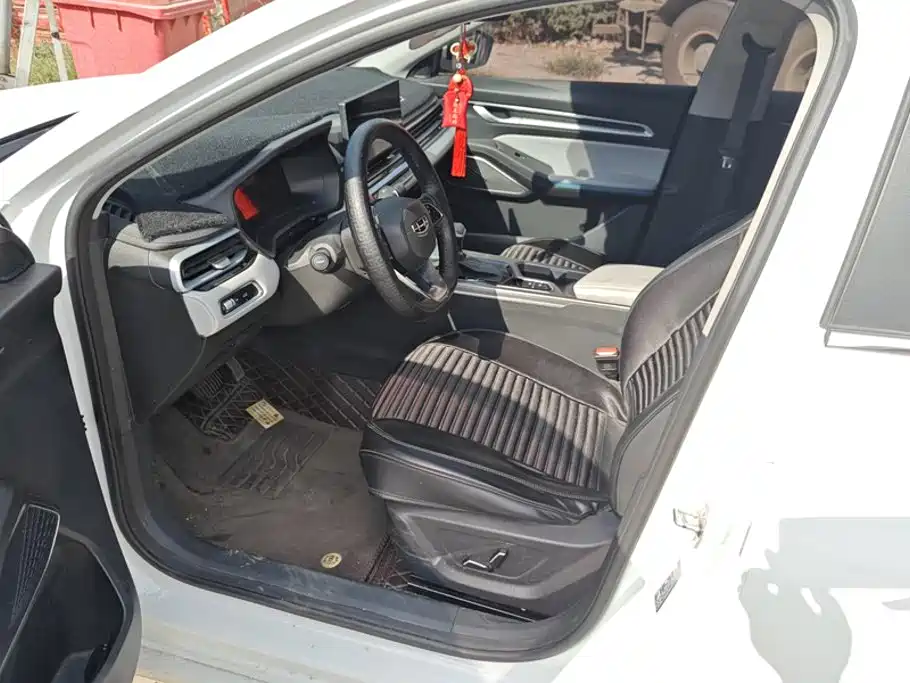Geely Emgrand — миниатюра 9