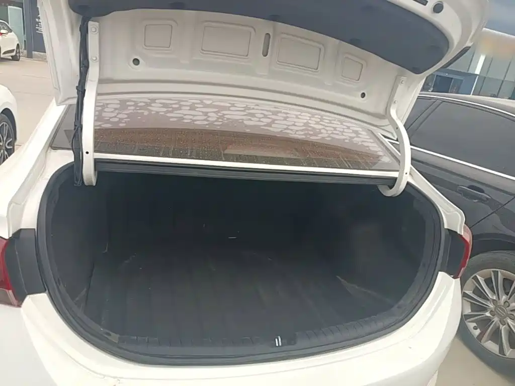Hyundai Verna — миниатюра 19
