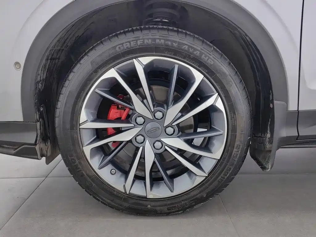 Geely Binyue — миниатюра 17