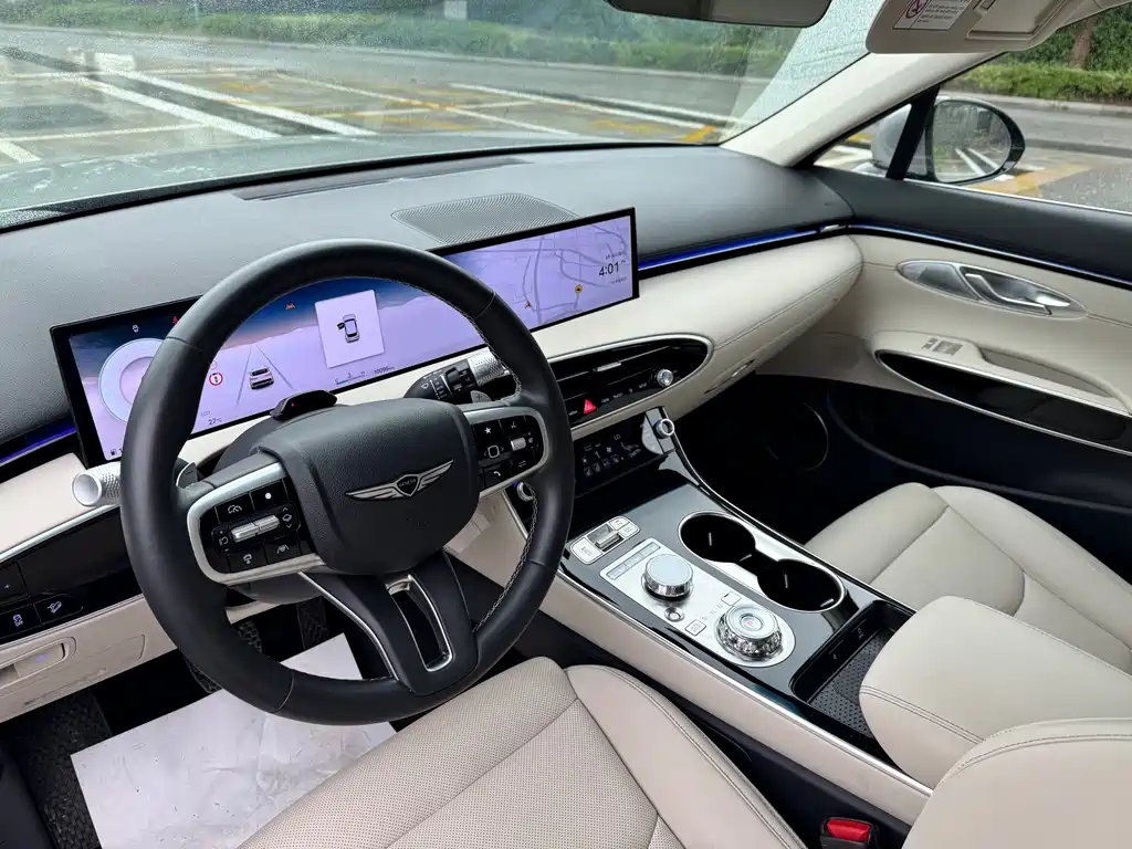 Genesis GV70 — миниатюра 8