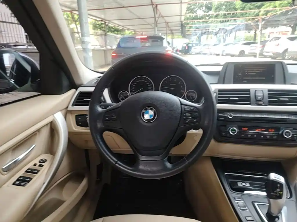 BMW 3 Series — миниатюра 11