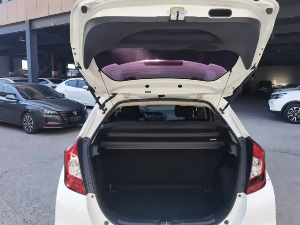 Honda Fit — миниатюра 19