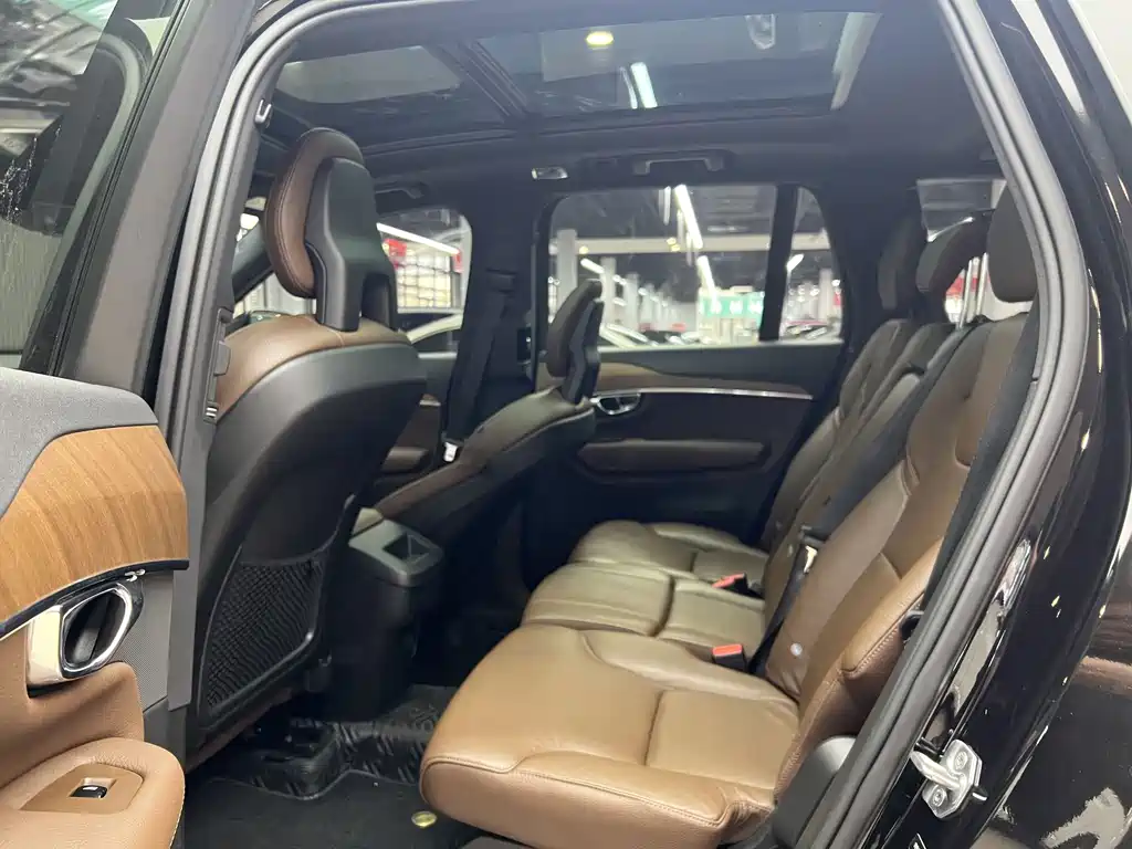 Volvo XC90 — миниатюра 19