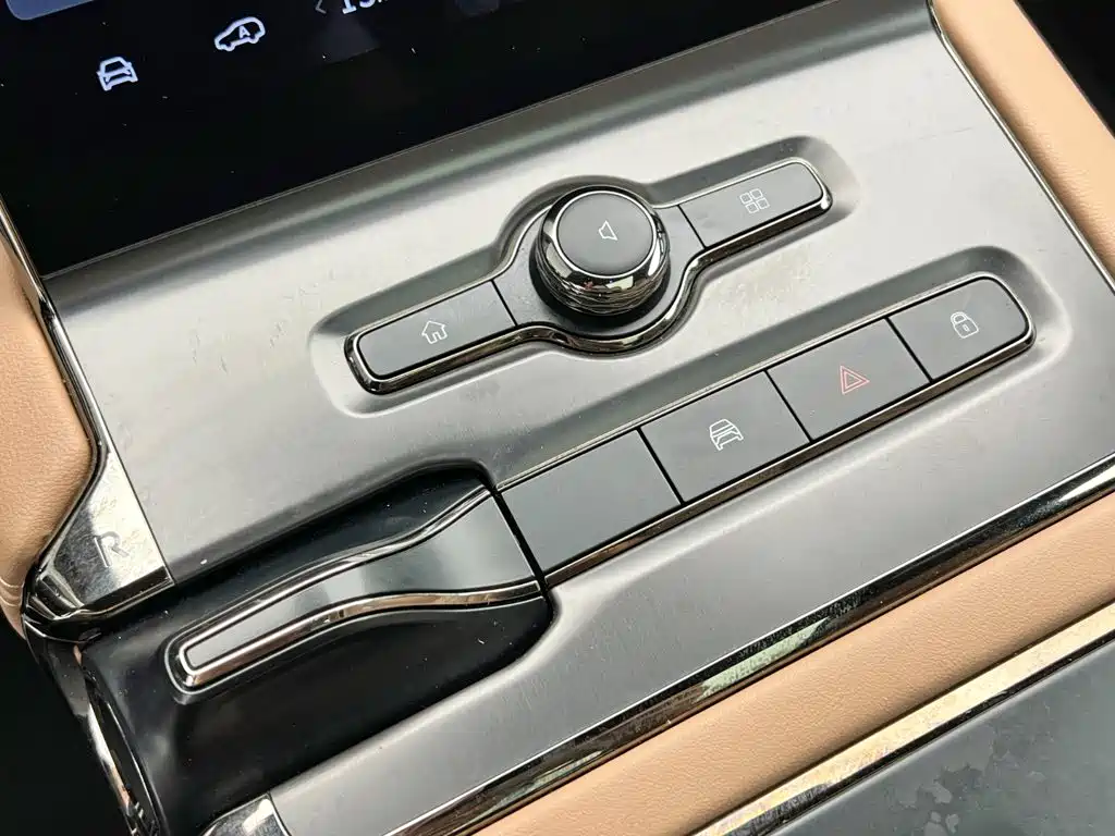 NIO ES6 — миниатюра 17