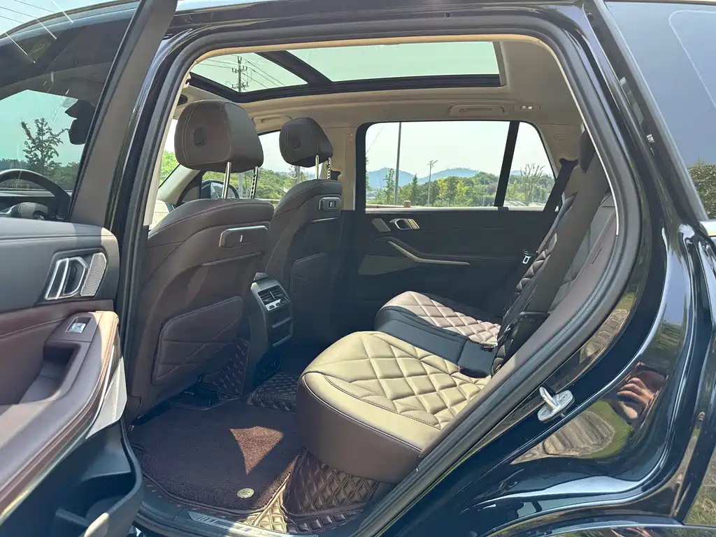 BMW X5 — миниатюра 9