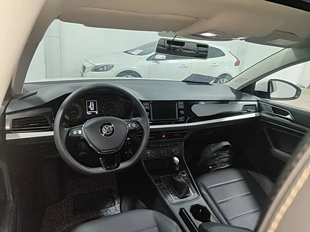 Volkswagen Lavida — миниатюра 10