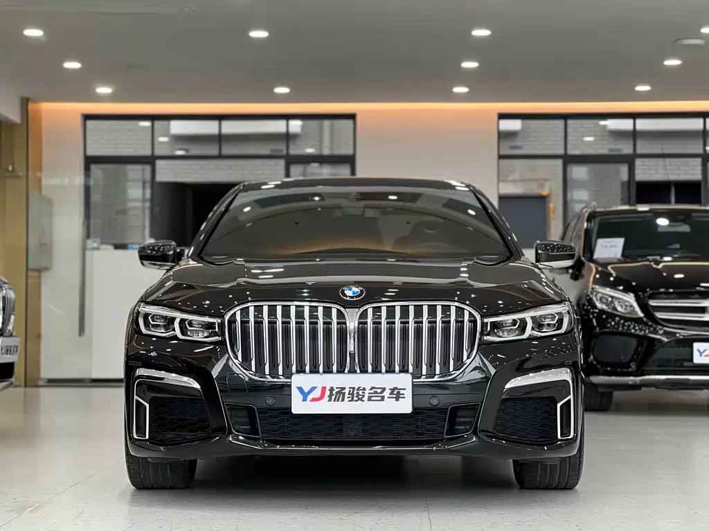 BMW 7 Series — миниатюра 2
