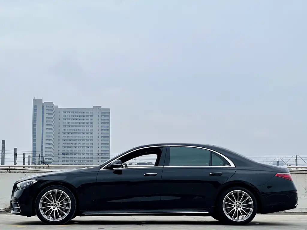 Mercedes-Benz S-Class — миниатюра 13
