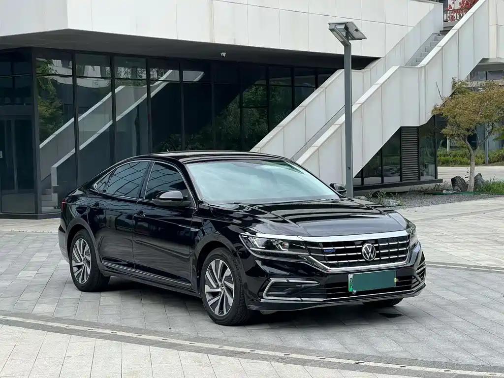 Volkswagen 帕萨特插电混动 — миниатюра 3