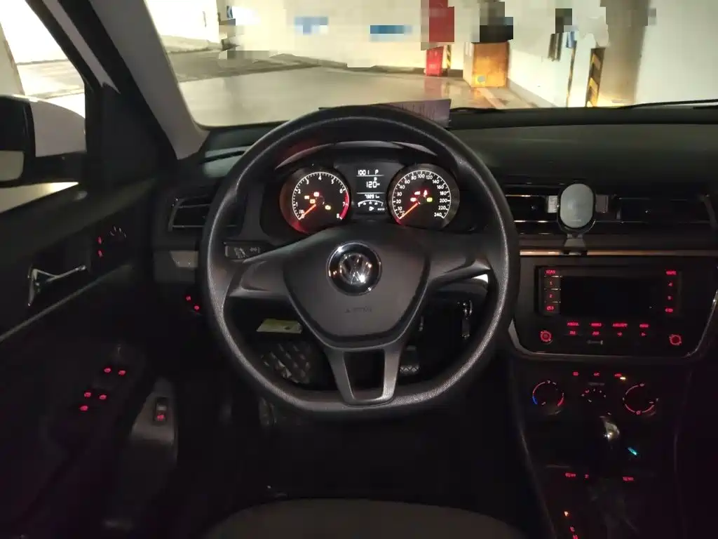 Volkswagen Lavida — миниатюра 3