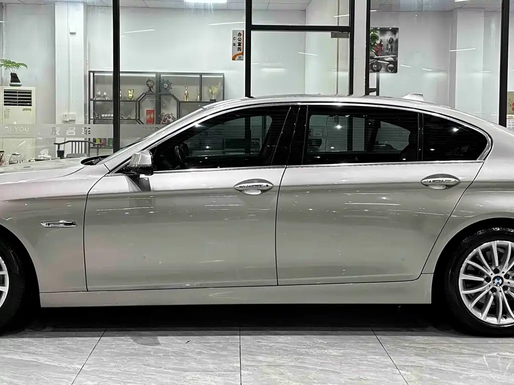 BMW 5 Series 5 2017 525Li Luxury