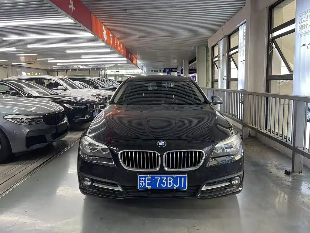 BMW 5 Series — миниатюра 2