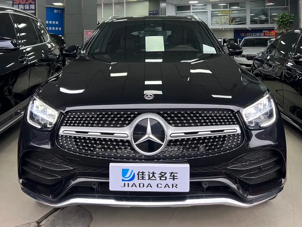 MERCEDES-BENZ GLC