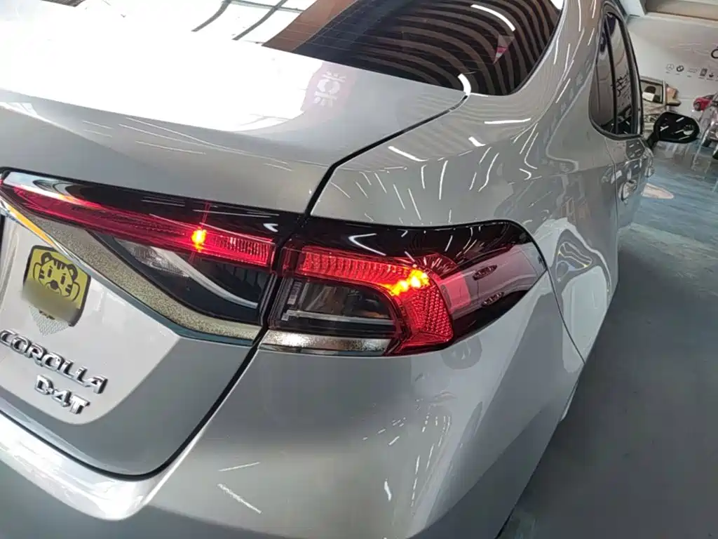 Toyota Corolla — миниатюра 8