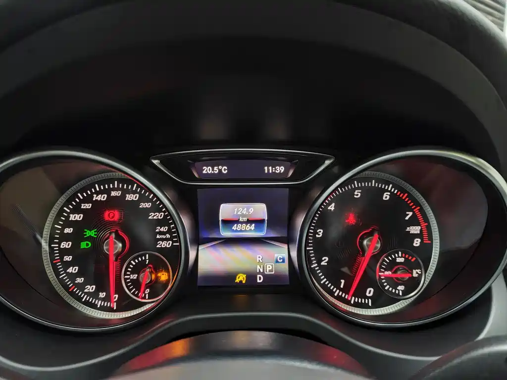 Mercedes-Benz GLA — миниатюра 14