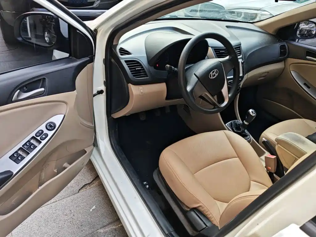 Hyundai Verna — миниатюра 16