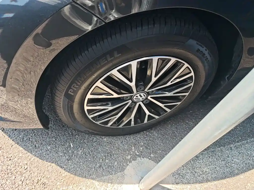 Volkswagen Sagitar — миниатюра 23