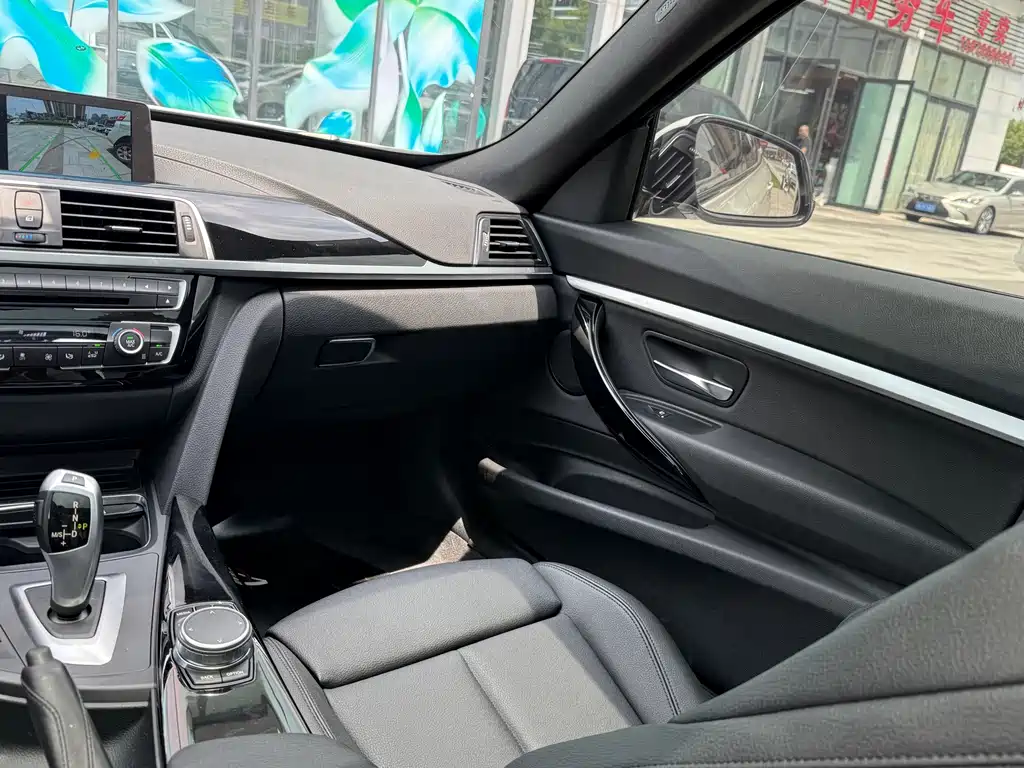 BMW 3 Series GT — миниатюра 23