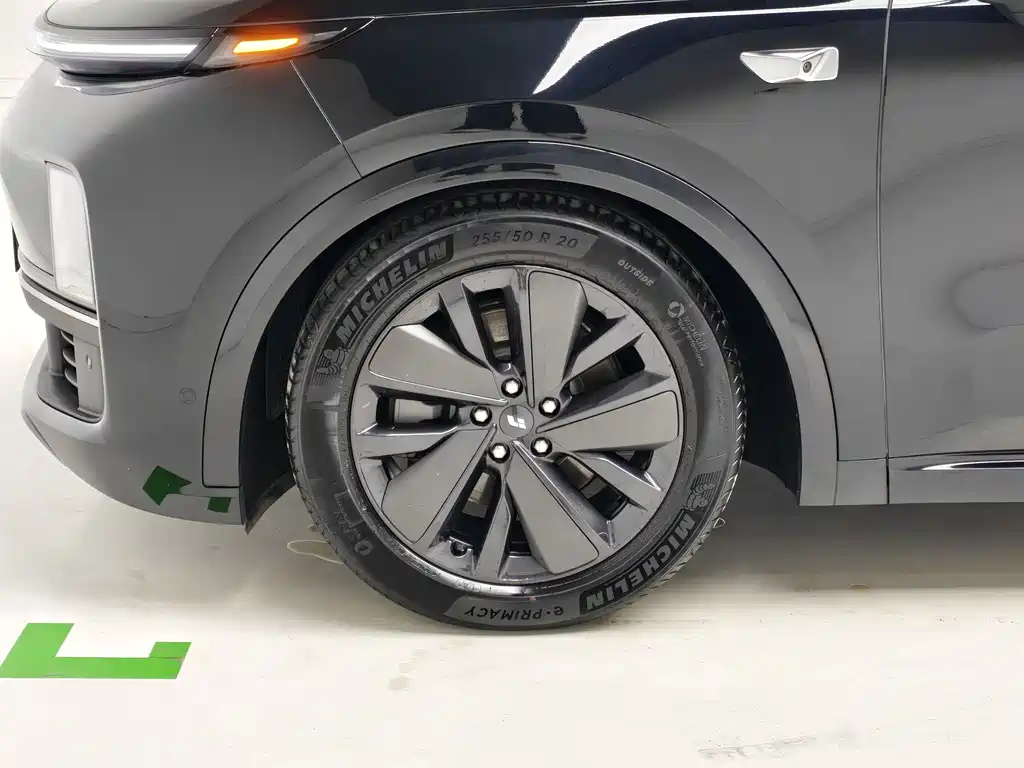 Li Auto Li L8 — миниатюра 8