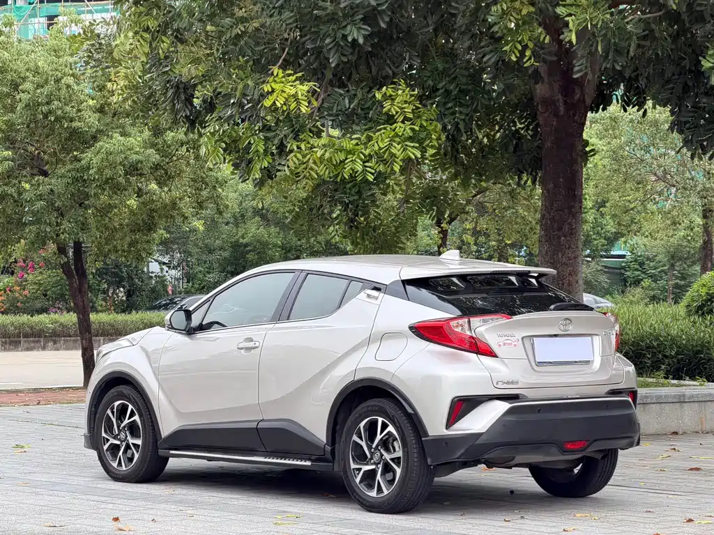 Toyota C-HR — миниатюра 9