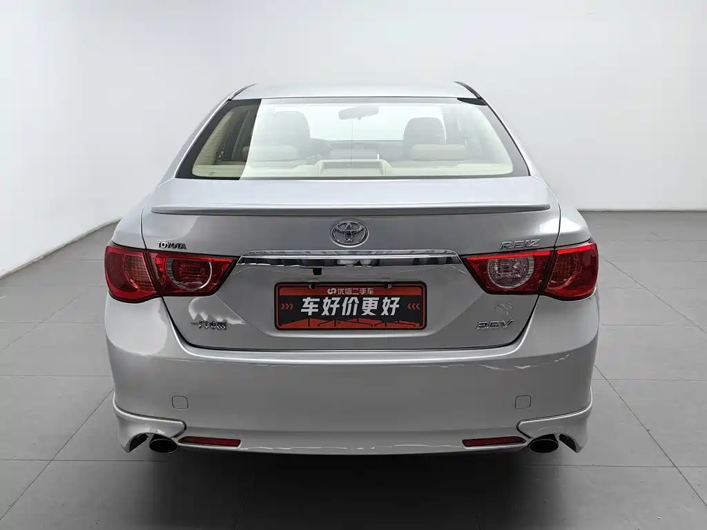 Toyota Reiz — миниатюра 4