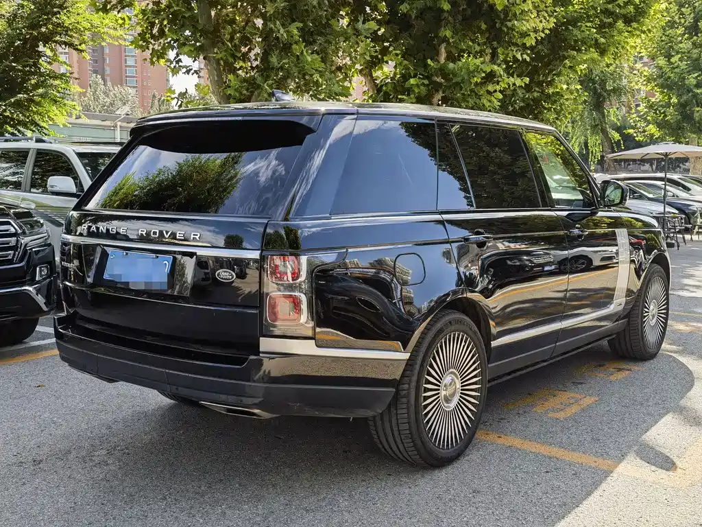 Land Rover Range Rover — миниатюра 16