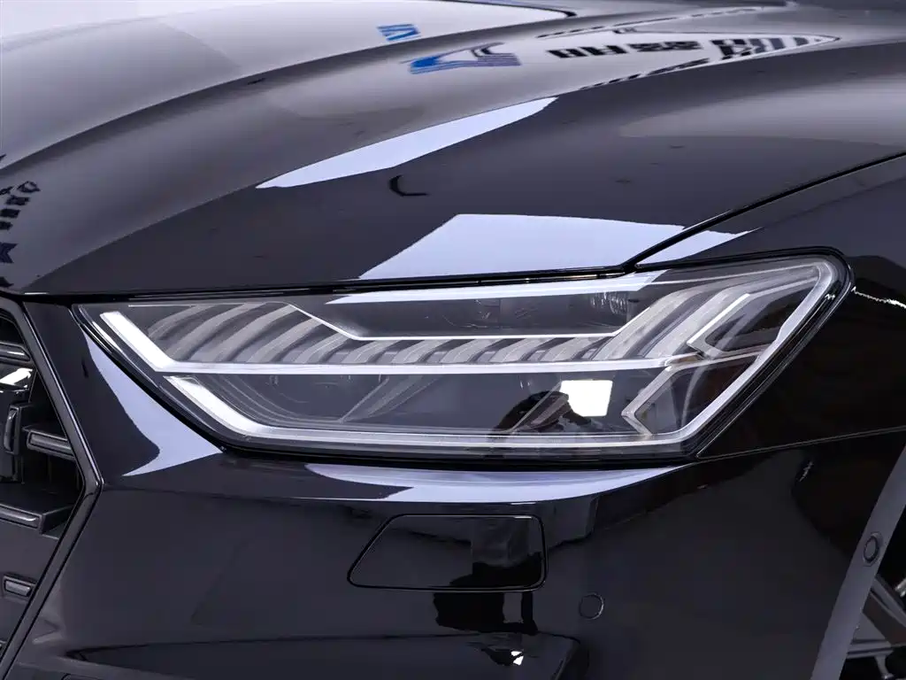 Audi A7L 2023 45 TFSI quattro S-line